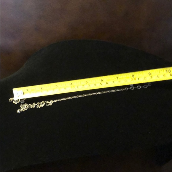 sparkly necklace black and clear rhinestones - Picture 7 of 8